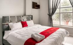 RedDoorz near Manhattan Square Medan