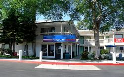 Motel 6 Oakland, CA - Embarcadero