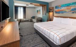 La Quinta Inn & Suites by Wyndham Dallas - Frisco Stadium