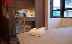 Lee Apartment