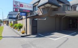 136 on Bealey - Motel