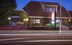 Tudor Court Motor Lodge Hotel