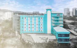 Crowne Garden Hotel
