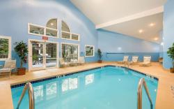 Econo Lodge Lake Mills