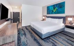 La Quinta Inn & Suites by Wyndham Texas City I 45