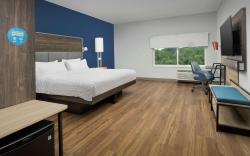 Tru by Hilton Charlotte Airport Lake Pointe