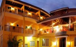 Altamont West Hotel