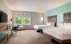 Tru by Hilton Easton