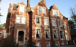 Canterbury Hotel