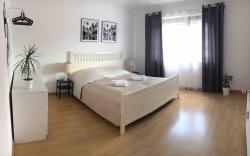 Moderne Wohnung mit Terasse, 15min Centro NETFLIX