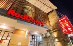 RedDoorz @ Manukan Surabaya
