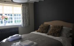 The Three Horseshoes Warham
