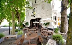 The Warrington Hotel
