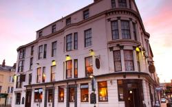 Dickens Bar and Inn