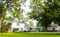 Oak Park Inn