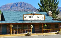 The Historic Wapiti Lodge