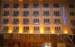 Maya Hotel