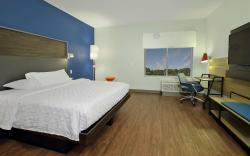 Tru by Hilton Waco South