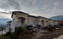 Villa Marfel - Blessing Hills D-1 Puncak