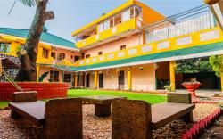 La Courtyard