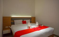 RedDoorz Plus @ Losari Makassar