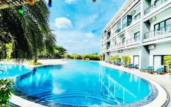 Kep Bay Hotel and Resort