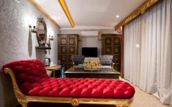 Grand Ambiance Hotel