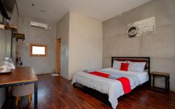 RedDoorz Syariah near Lombok Epicentrum Mall