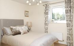 Apple House Guesthouse Heathrow Airport