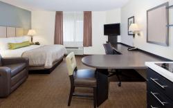 Sonesta Simply Suites Detroit Southfield