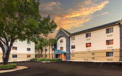 Sonesta Simply Suites Miami Airport Doral.