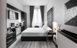 LHP Hotel Napoleon