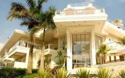 The Falls Hotel