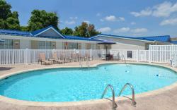 Americas Best Value Inn & Suites St. Clairsville Wheeling