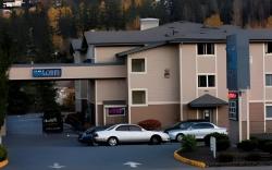 Bay City Inn