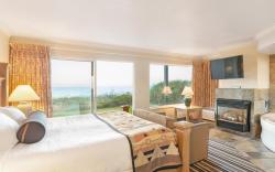 Lincoln Sands Oceanfront Resort, Ascend Hotel Collection