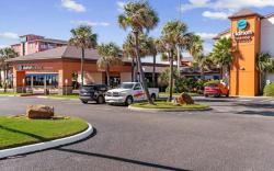 Clarion Pointe Galveston - Beachfront