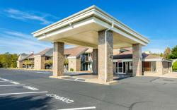 Motel 6 Hillsville, VA