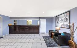 Super 8 By Wyndham Cleburne