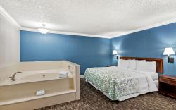 HomeTowne Studios Yuba City Bonanza – Marysville