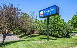 Comfort Inn Muscatine near Hwy 61