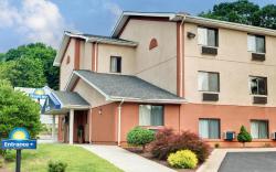 Days Inn by Wyndham Torrington