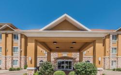 Days Inn & Suites by Wyndham Cleburne TX