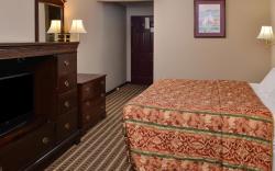 Econo Lodge Inn & Suites