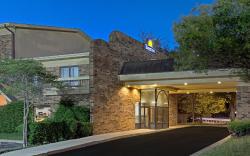Motel 6 Libertyville, IL
