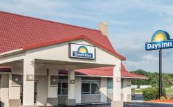 Ramada by Wyndham Lumberton