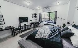 Stay in Style in the heart of Nimmanhemin rd R208