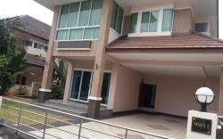 June Pool Villa