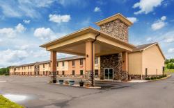Quality Inn Newton at I-80