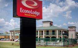 Econo Lodge Inn & Suites